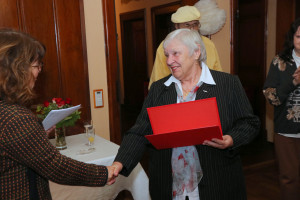 ebenfalls 50-jährige Mitgliedschaft: ehemalige Kassiererin Hildegard Nagel