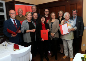 Gruppenfoto der Geehrten (und einiger SPD-Promies)