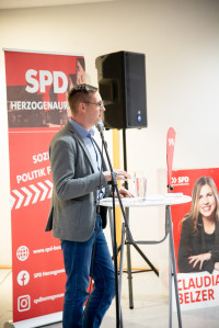 OV-Co-Vorsitzender Jens Schäfer begrüßt die zahlreichen Gäste